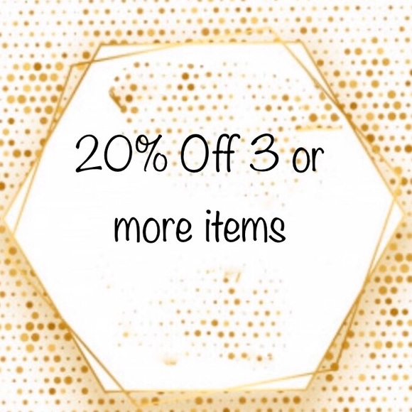 ✨✨Tiny Silver Shark Tooth Ankle Bracelet ✨✨ - Picture 5 of 5